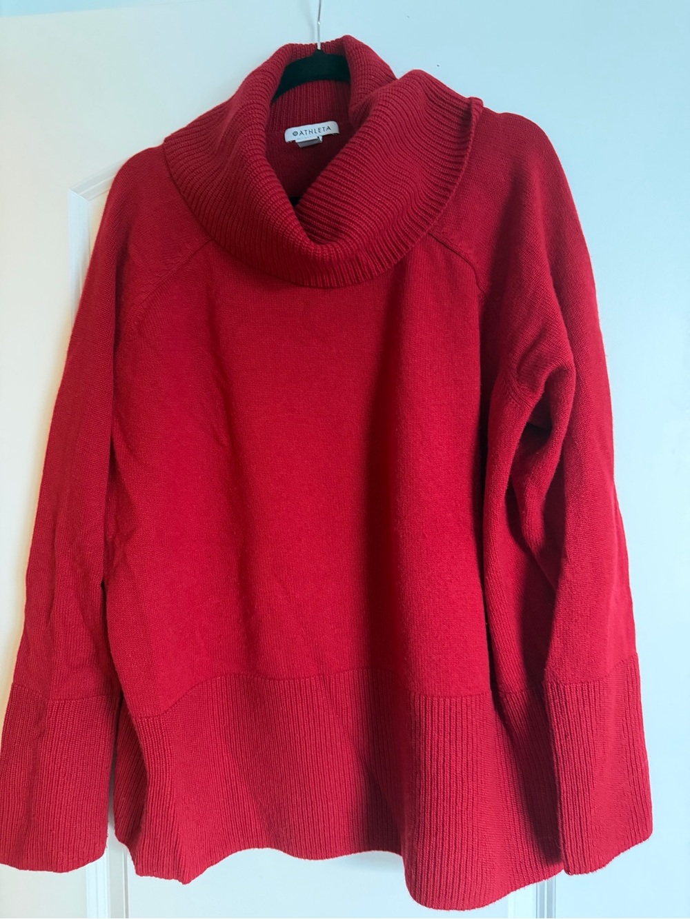 Red Athleta Alpine Wool/Cashmere Turtleneck Sweater - Cozy Minimalist Knit